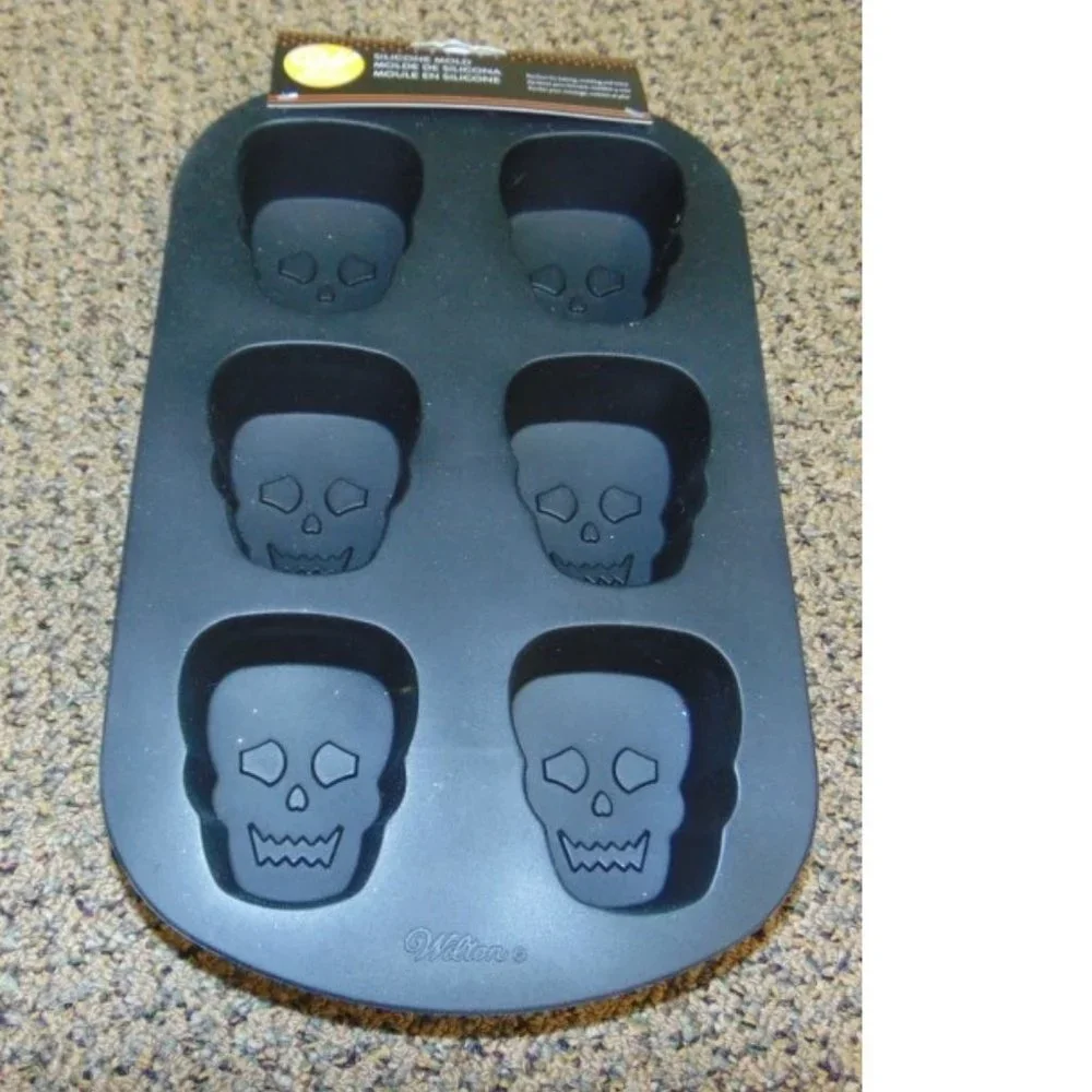 Skull Silicone Cake Mold Wilton Black Skeleton Bakeware 6 Halloween Treats